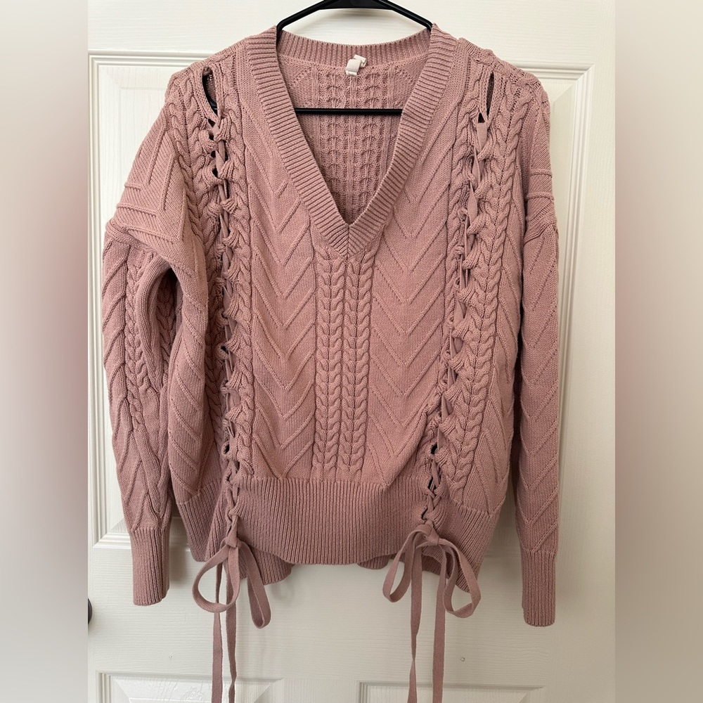 Wishlist M/L Muave Lace up Sweater